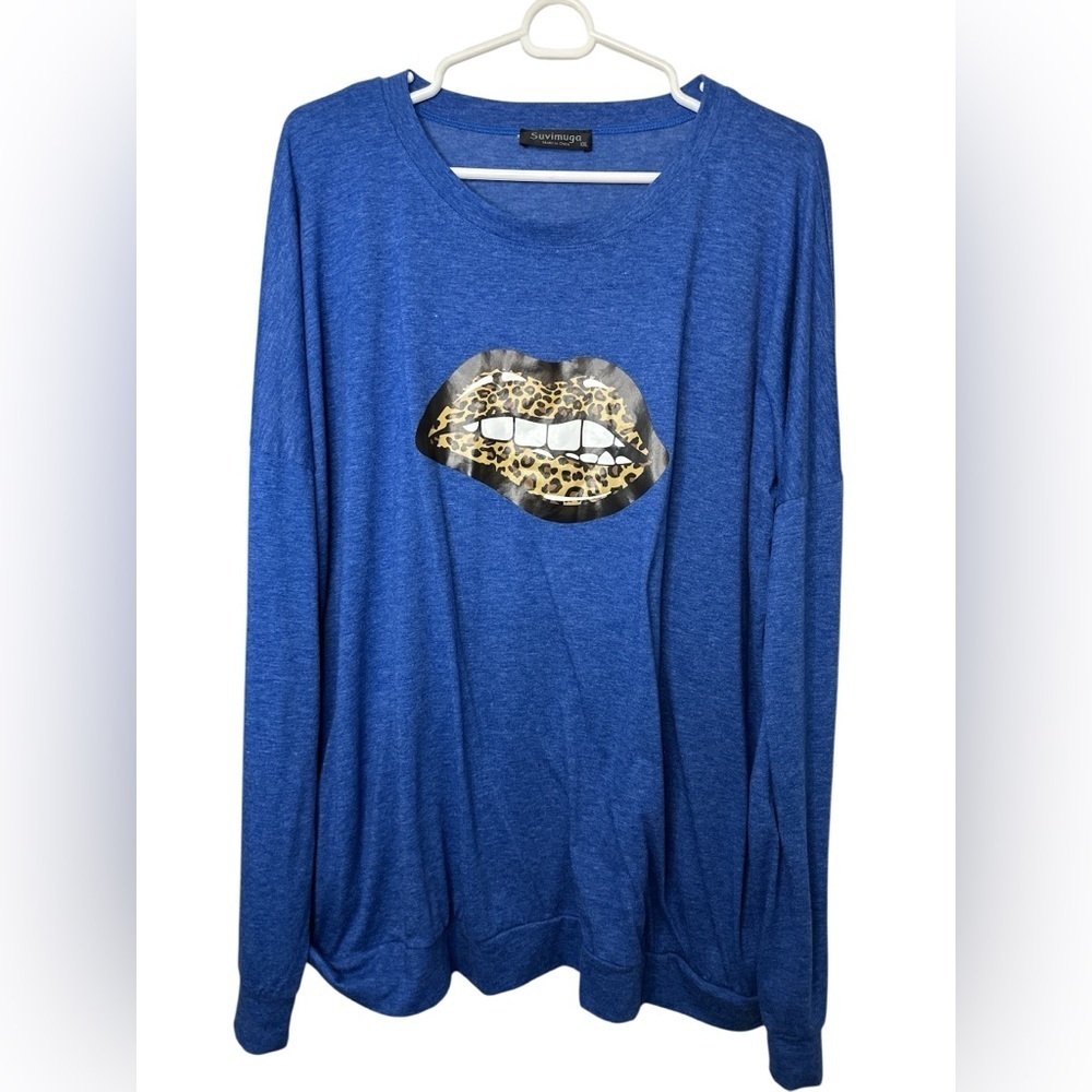 Blue Long Sleeve Top with Leopard Print Lips NWOT